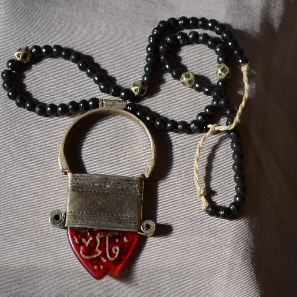 Tuareg - Silver & Glass - Pendant - Black & Metal - Bead Necklace.